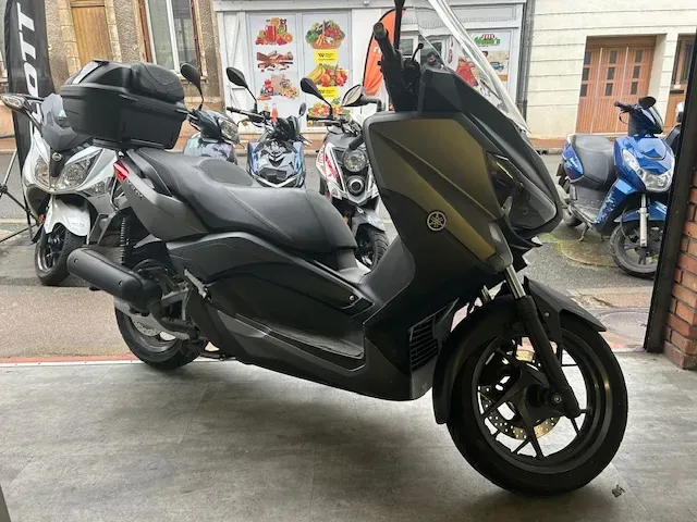 YAMAHA 125 X MAX 2015
